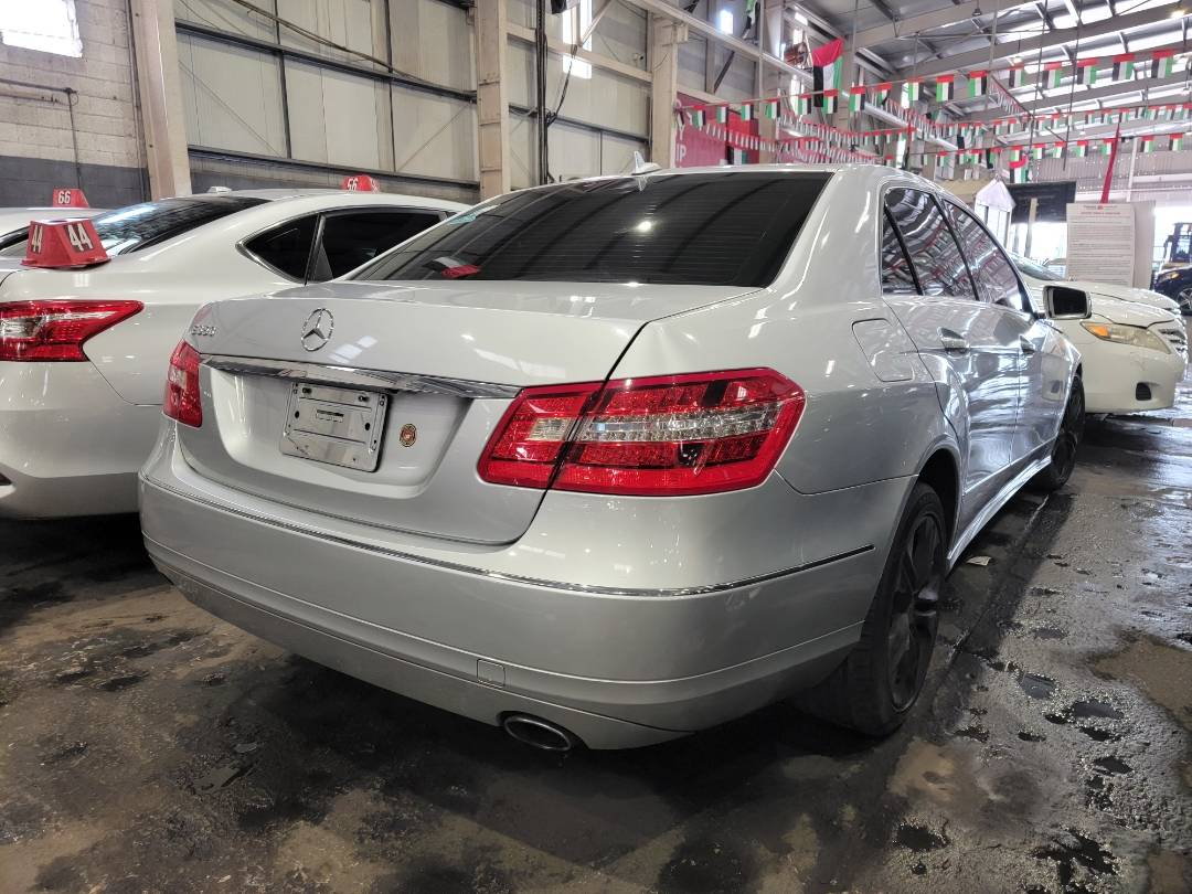 2010 MERCEDES BENZ E 350 — 183147 Miles — Lot 76057214 — Main - Marhaba Auctions Used Cars - Image 3