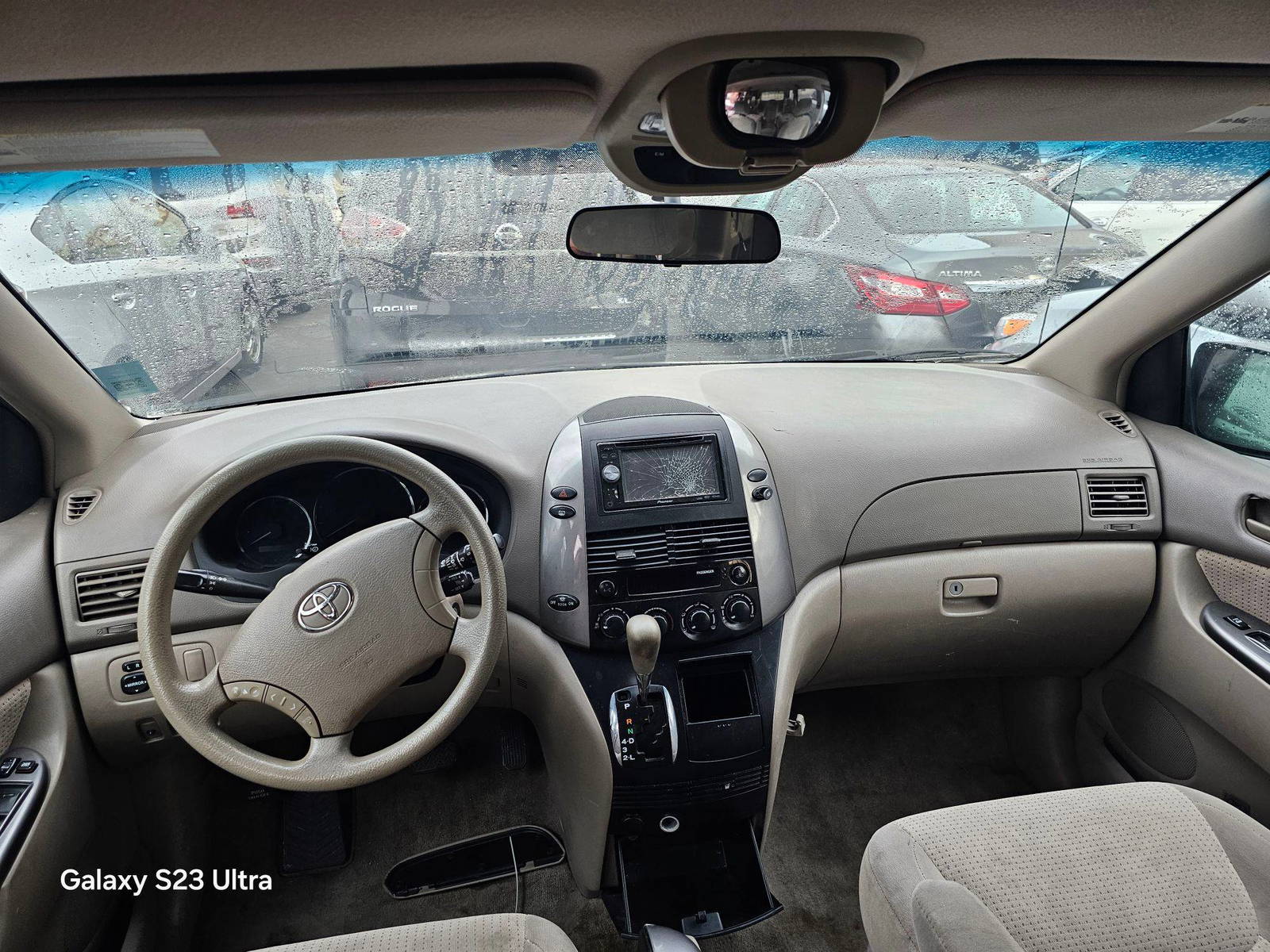 TOYOTA SIENNA 2007 - Marhaba Auction Used Cars - Image 8