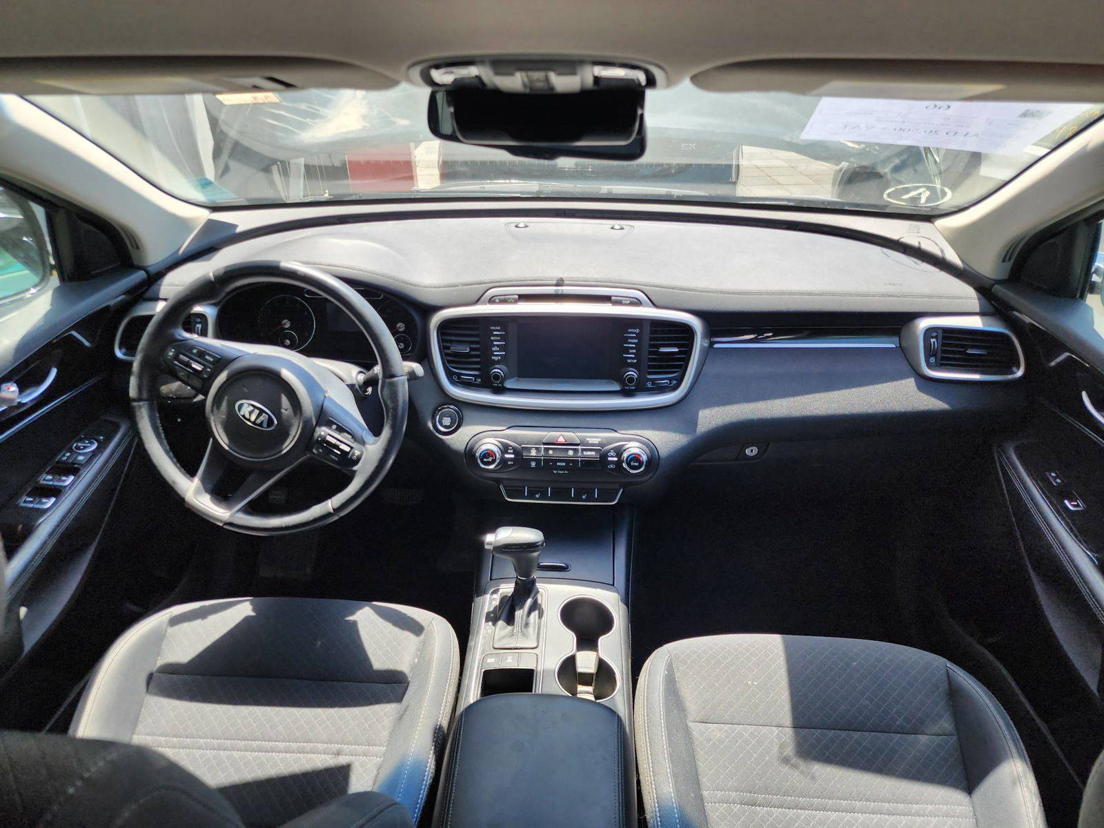 2018 KIA SORENTO — 174536 KM — Lot 62867014 — Al Quoz - Marhaba Auctions Used Cars - Image 8