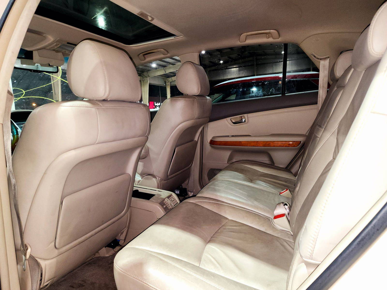 2009 LEXUS RX 350 — 146509 Miles — Lot K31U69C106130 — Souq - Marhaba Auctions Used Cars - Image 6