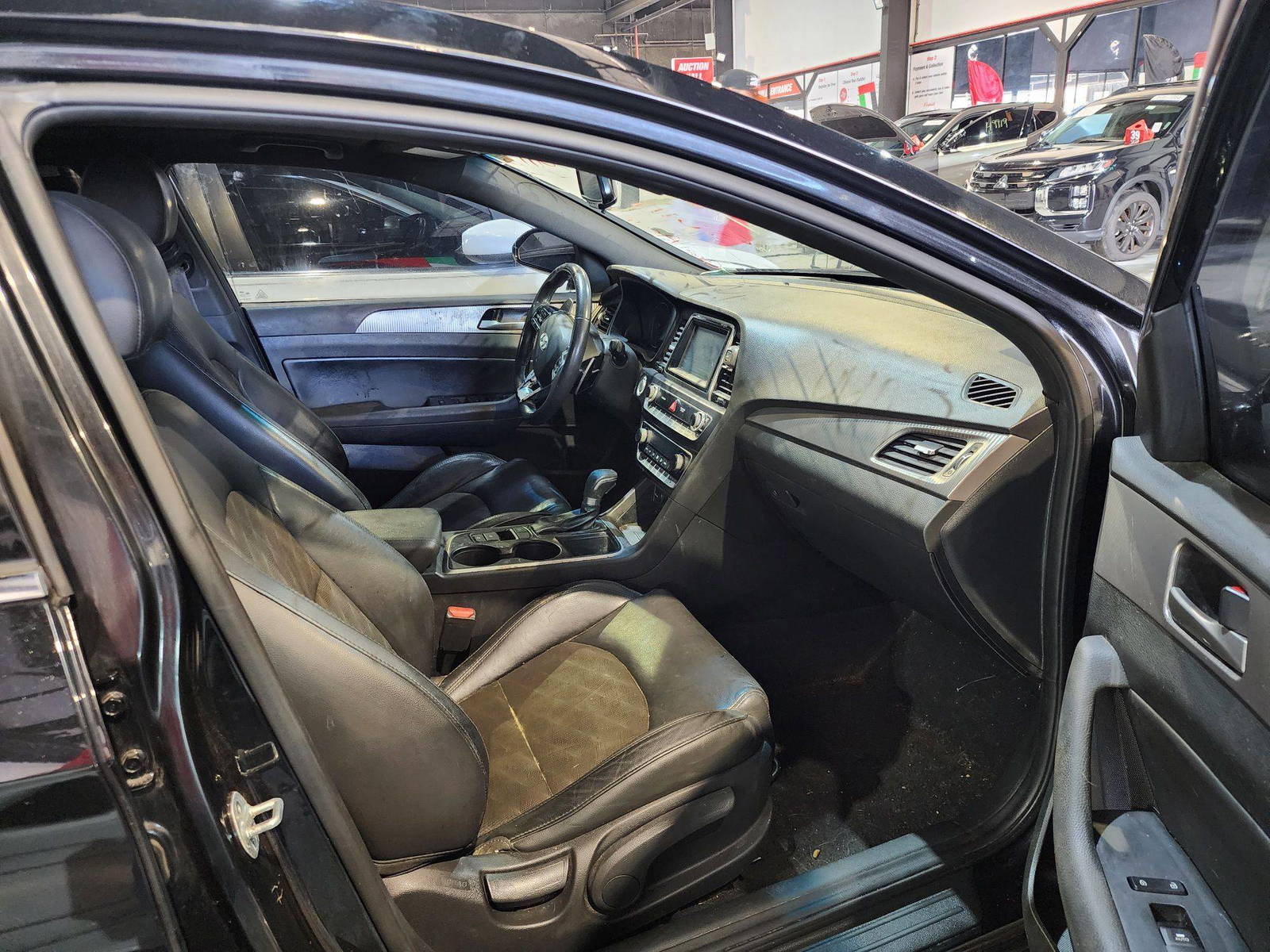 2018 HYUNDAI SONATA — 188618 Miles — Lot 897654 — Ind. 12 - Marhaba Auctions Used Cars - Image 8