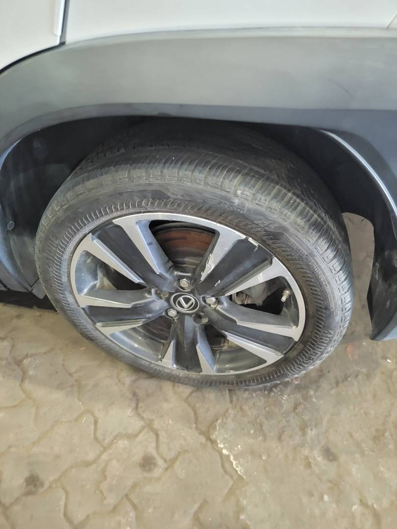 2019 LEXUS UX 200 — 47725 KM — Lot K2003584 — Main - Marhaba Auctions Used Cars - Image 8