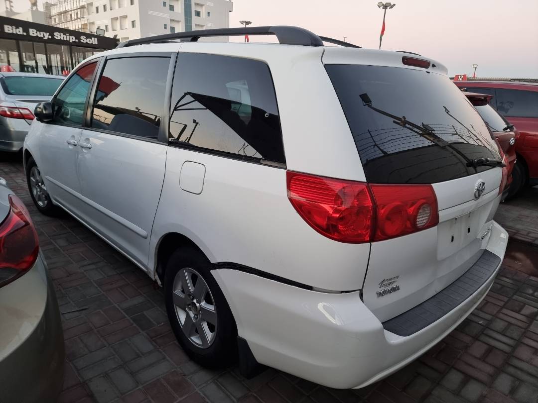 2009 TOYOTA SIENNA — 189053 Miles — Lot 125487 — Main - Marhaba Auctions Used Cars - Image 5