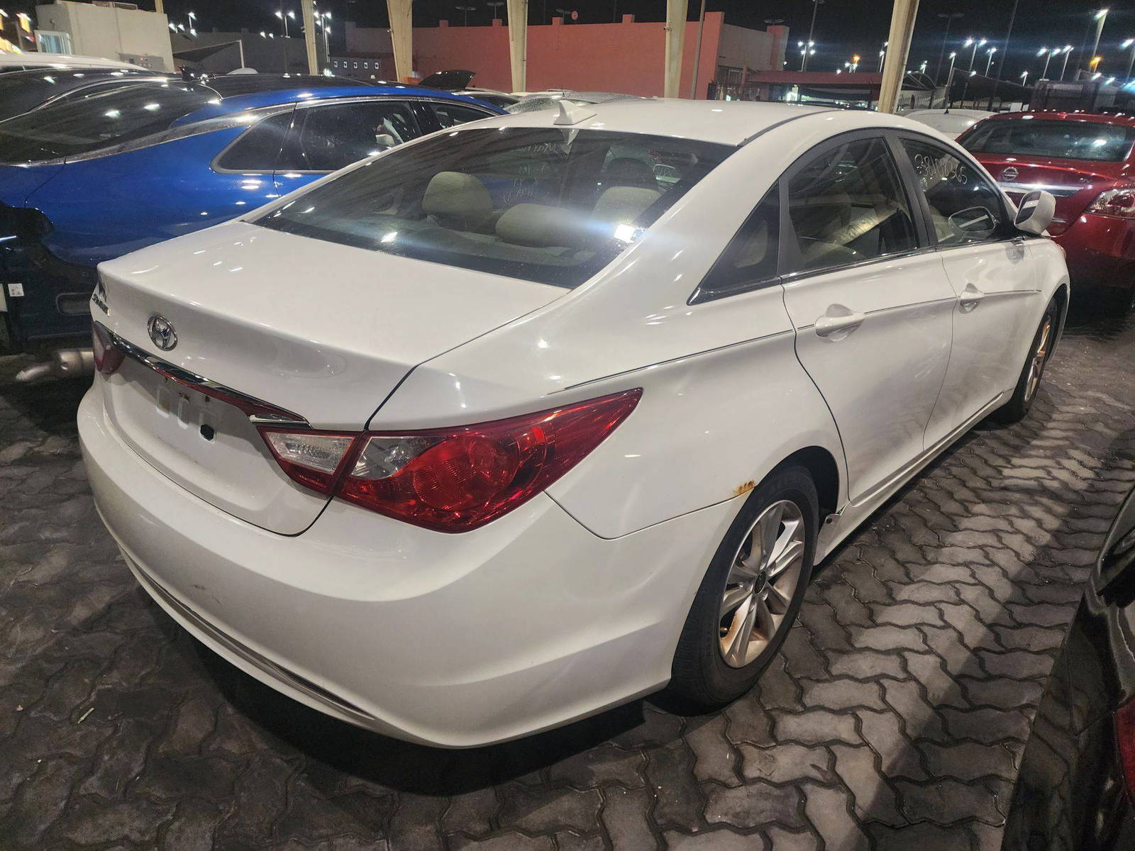 2013 HYUNDAI SONATA — 205656 Miles — Lot 38108365 - Marhaba Auctions Used Cars - Image 4