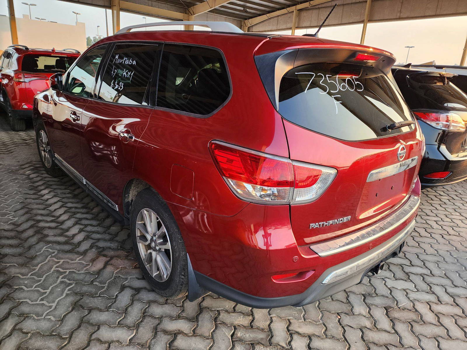 2014 NISSAN PATHFINDER — 110490 Miles — Lot 68885653 - Marhaba Auctions Used Cars - Image 3