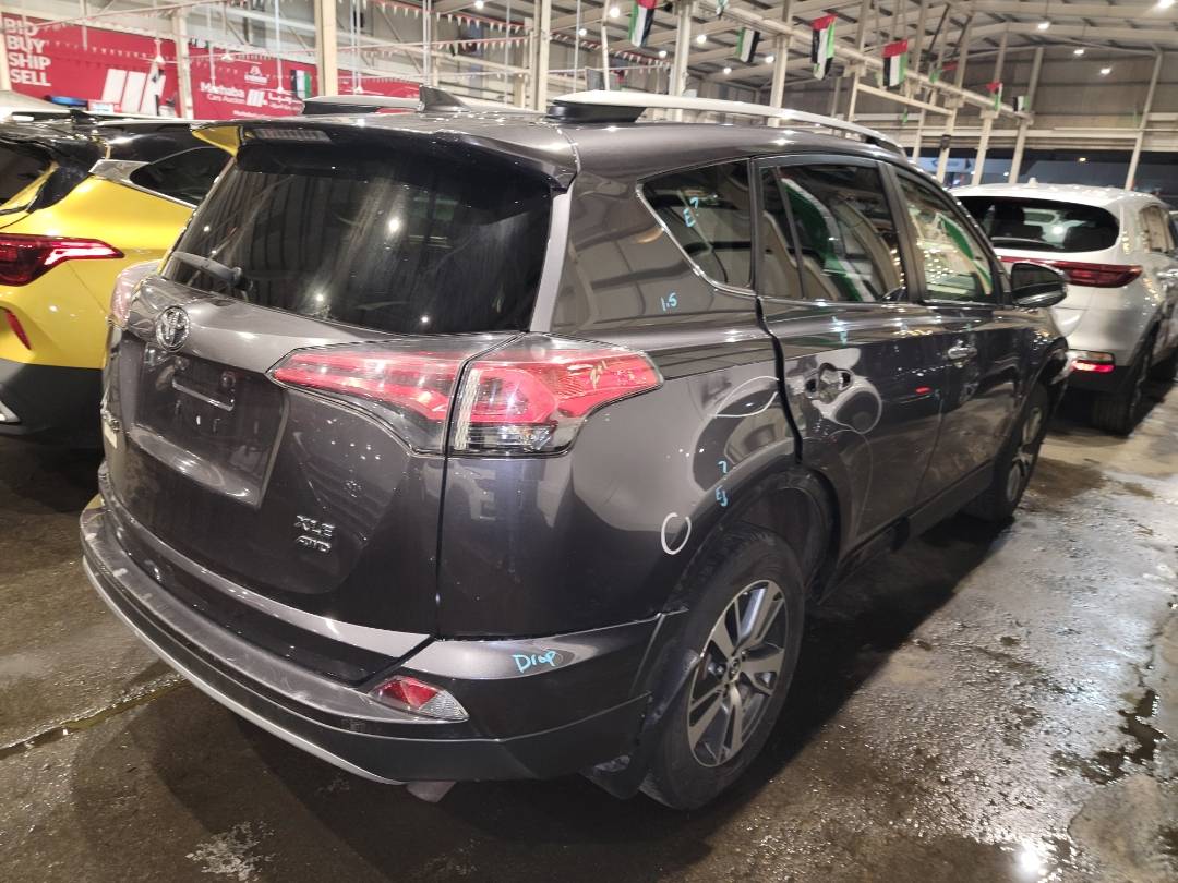 2018 TOYOTA RAV4 — 104170 Miles — Lot 69009193 - Marhaba Auctions Used Cars - Image 4