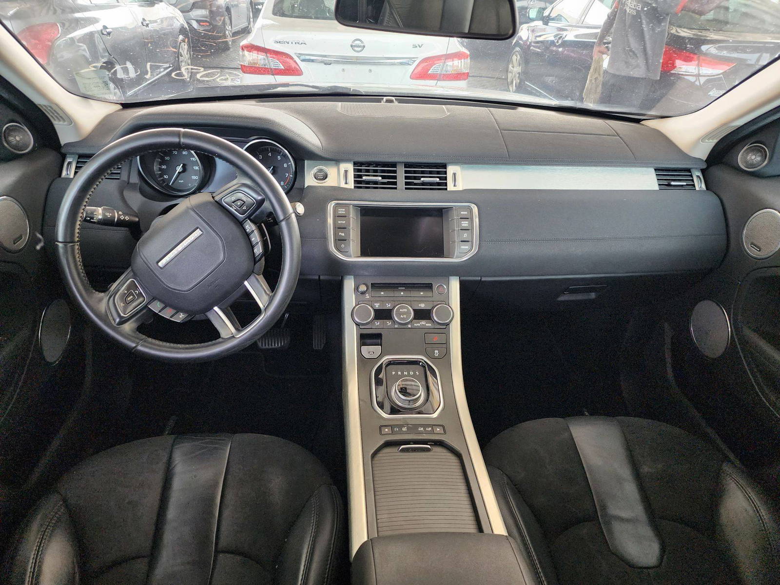 2013 LAND ROVER RANGE ROVER EVOQUE — 175770 Miles — Lot 39061847 — Souq - Marhaba Auctions Used Cars - Image 7