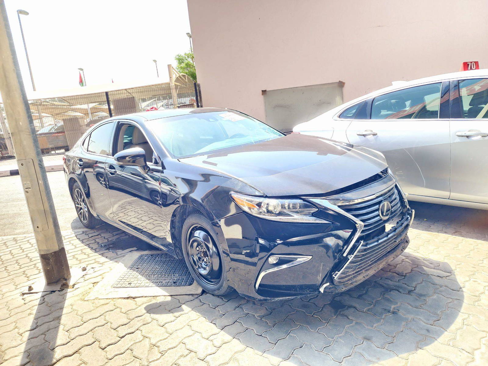 2017 LEXUS ES 350 — 84858 Miles — Lot G1HU060230 — Souq - Marhaba Auctions Used Cars - Image 5