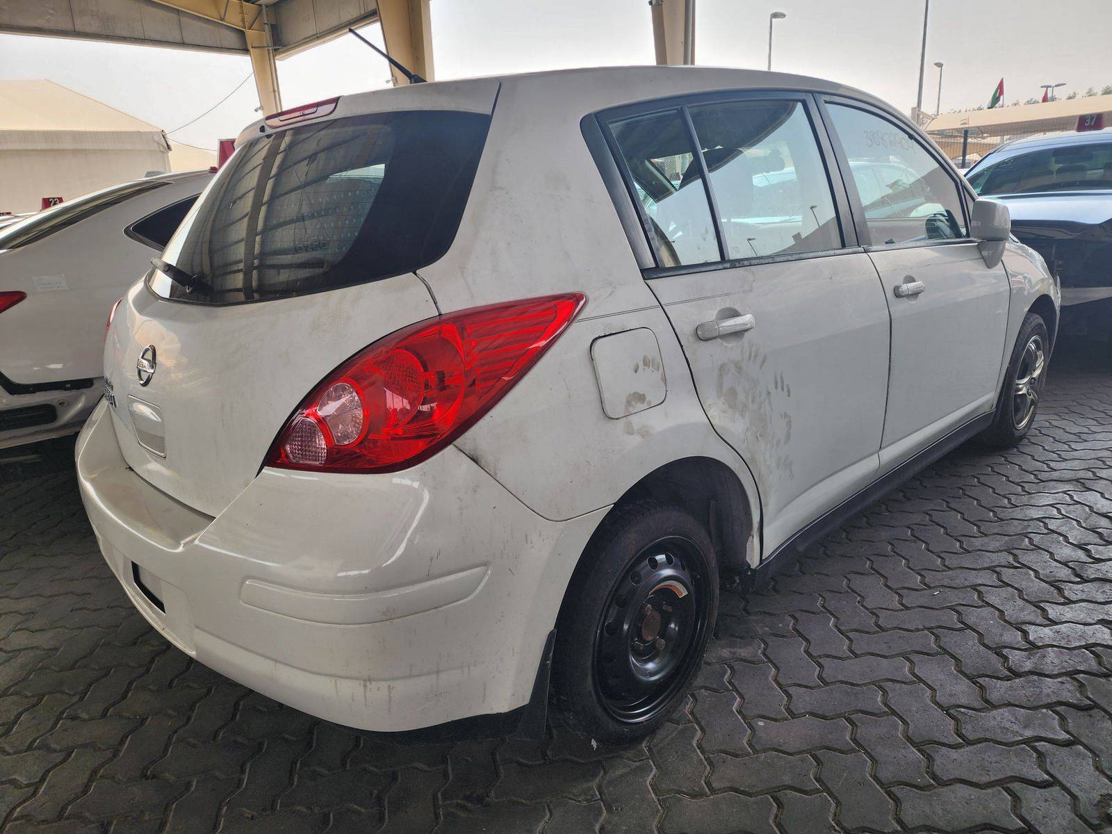 2011 NISSAN VERSA — 121524 Miles — Lot 38872904 — Ind. 12 - Marhaba Auctions Used Cars - Image 3