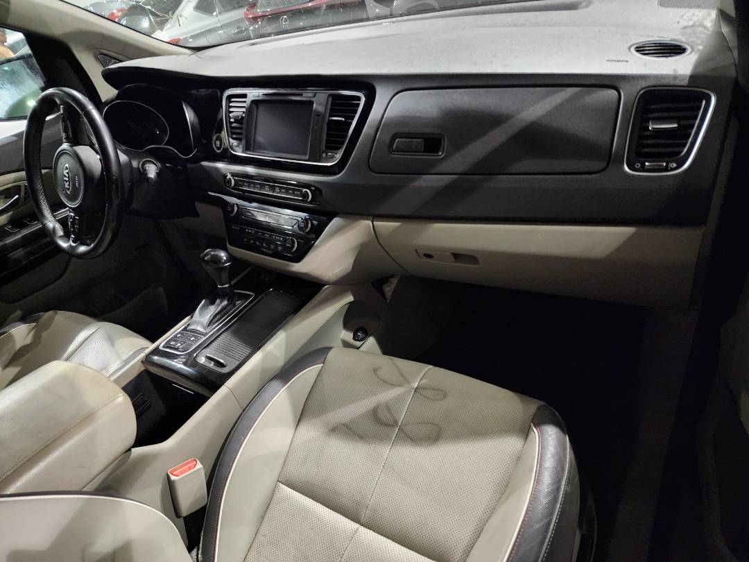 2015 KIA SEDONA — 103092 Miles — Lot 80717883 - Marhaba Auctions Used Cars - Image 6