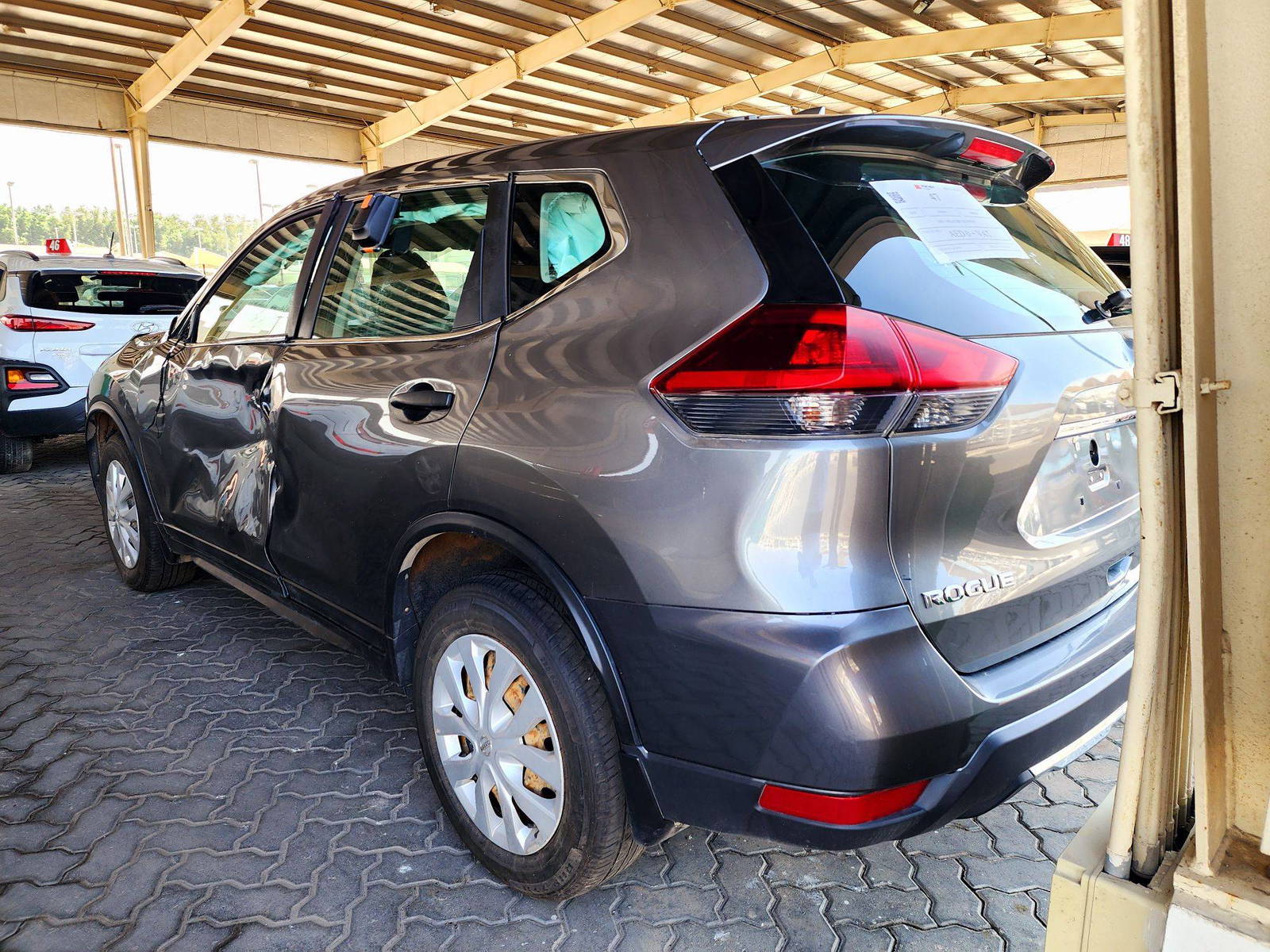 2018 NISSAN ROGUE — 192196 KM — Lot 22885 — Souq - Marhaba Auctions Used Cars - Image 3
