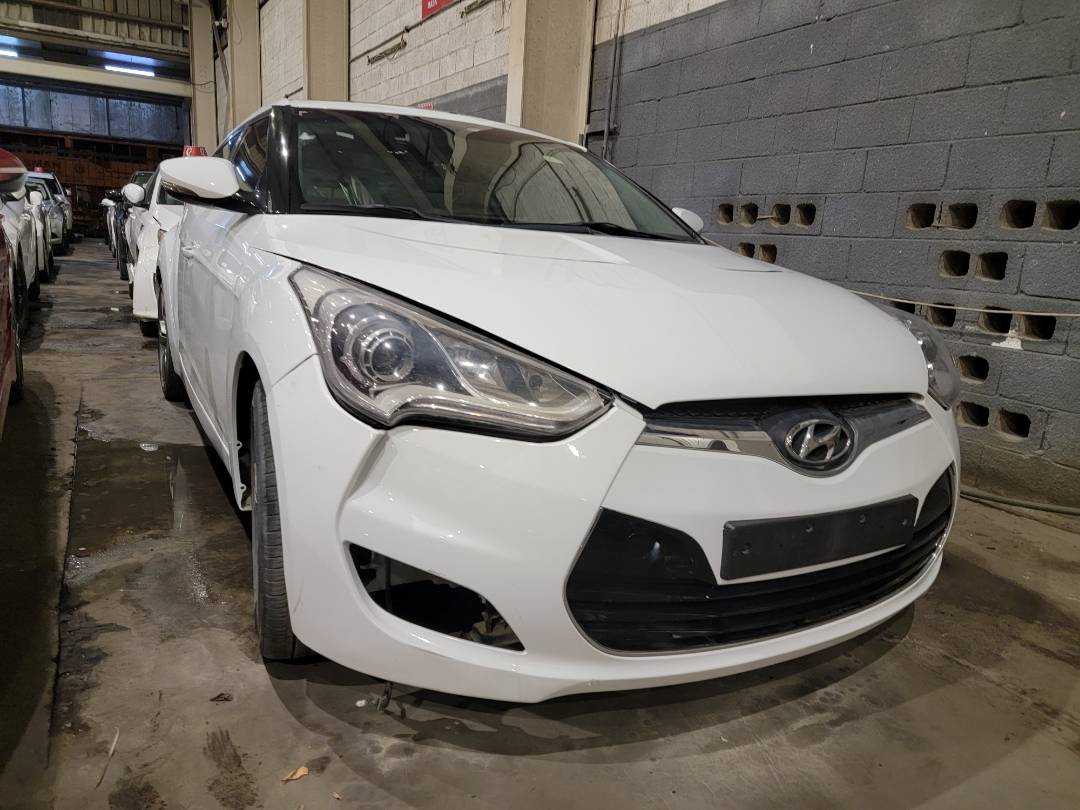 HYUNDAI VELOSTER 2012 - Marhaba Auction Used Cars - Image 3