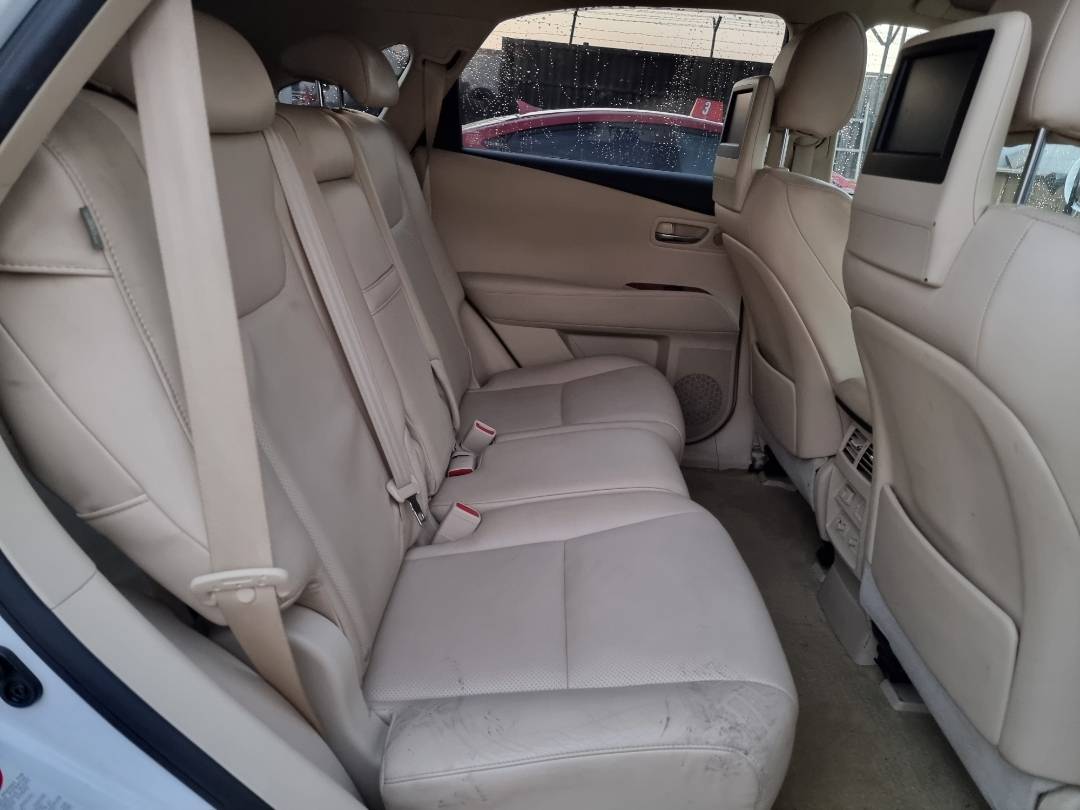 2010 LEXUS RX 350 — 150917 KM — Lot 214587 — Ind. 12 - Marhaba Auctions Used Cars - Image 6