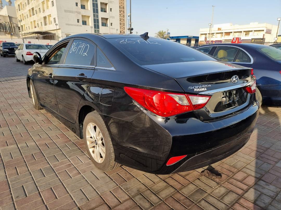 2014 HYUNDAI SONATA — 120578 Miles — Lot 125487 — Ind. 12 - Marhaba Auctions Used Cars - Image 5