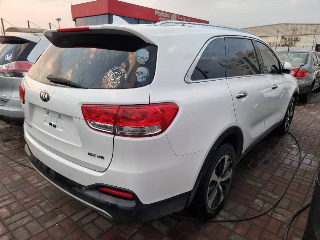 KIA SORENTO 2017 - Marhaba Auction Used Cars - Image 4