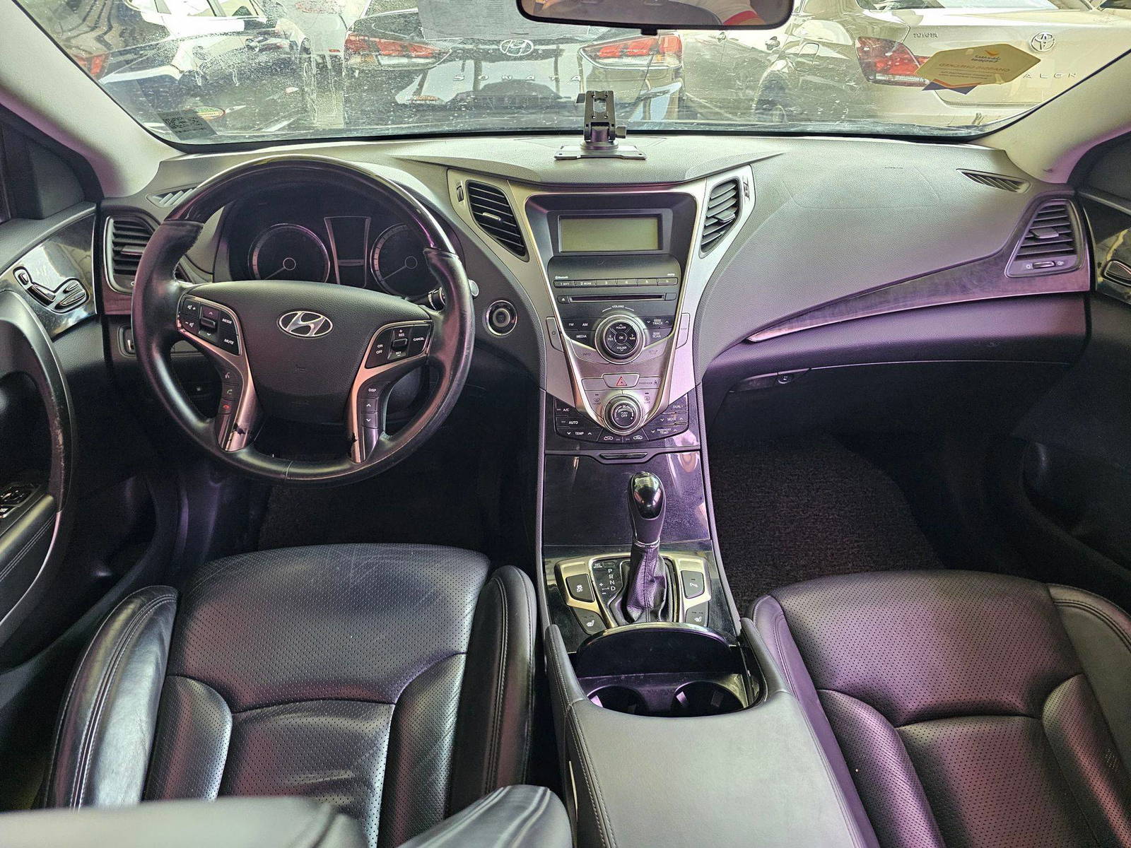 HYUNDAI GRANDEUR 2011 - Marhaba Auction Used Cars - Image 15