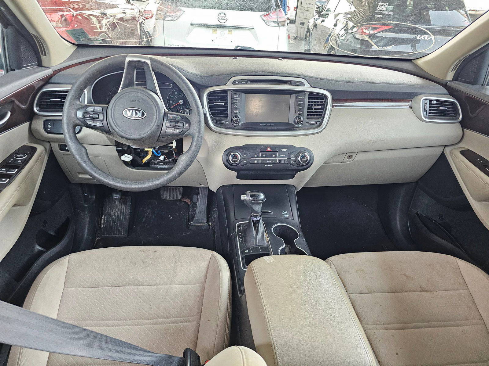 2018 KIA SORENTO — 126131 Miles — Lot 87311554 — Souq - Marhaba Auctions Used Cars - Image 7