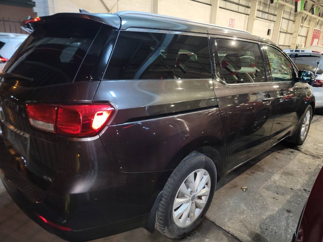 2015 KIA SEDONA — 91969 Miles — Lot 37646578 - Marhaba Auctions Used Cars - Image 4