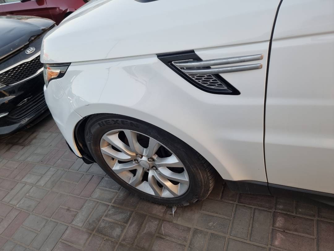 LAND ROVER RANGE ROVER SPORT 2015 - Marhaba Auction Used Cars - Image 11