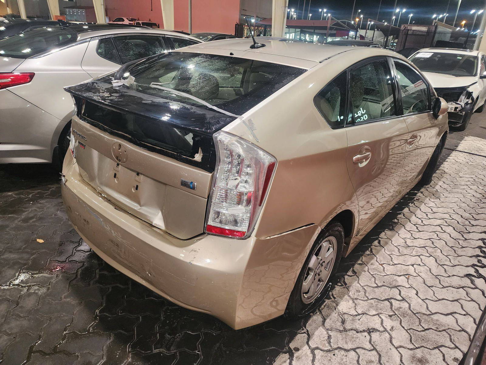 2010 TOYOTA PRIUS — 291638 Miles — Lot 68541203 - Marhaba Auctions Used Cars - Image 4