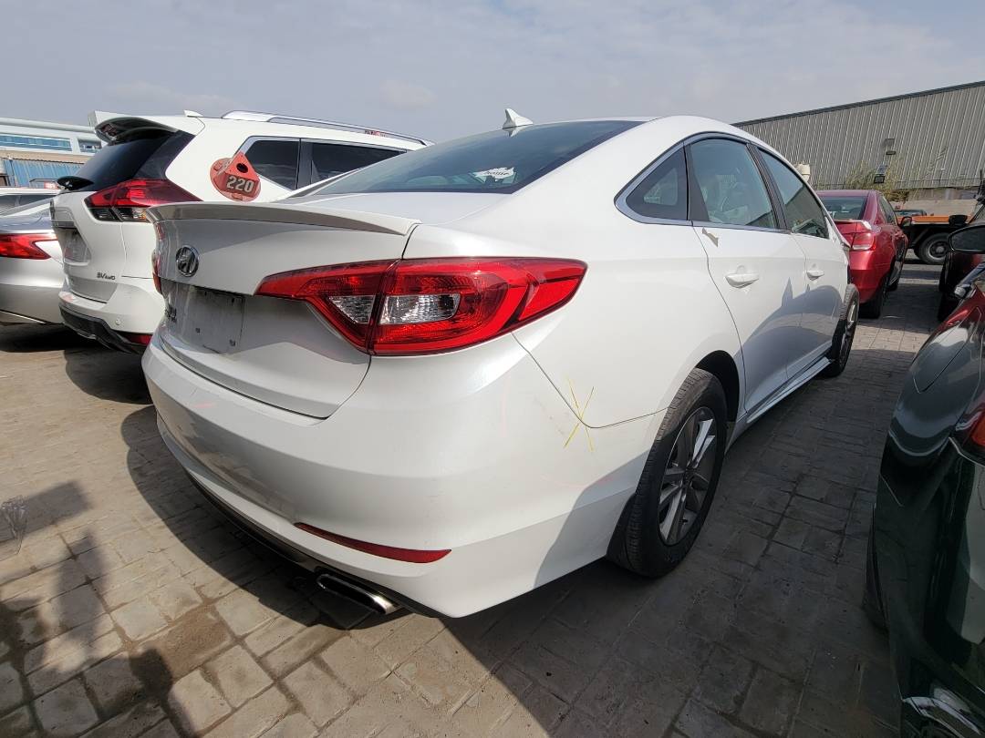 2017 HYUNDAI SONATA — 111652 Miles — Lot H510283 — Main - Marhaba Auctions Used Cars - Image 3