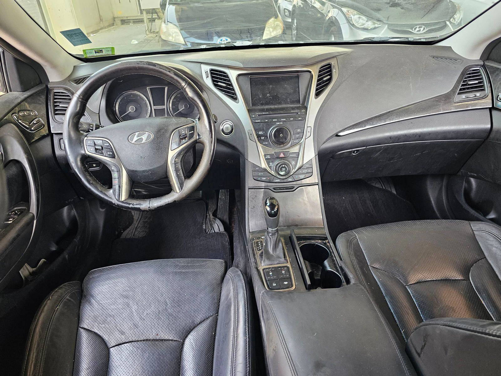 2013 HYUNDAI AZERA — 185717 Miles — Lot 41822700 — Main - Marhaba Auctions Used Cars - Image 7