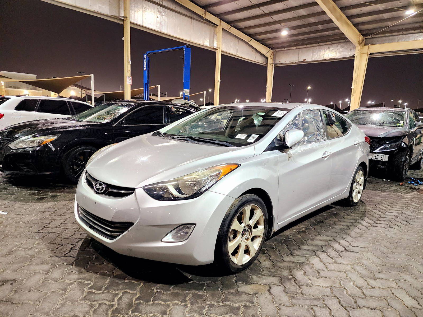 2013 HYUNDAI ELANTRA — 83296 Miles — Lot 555861 — Souq - Marhaba Auctions Used Cars - Image 5