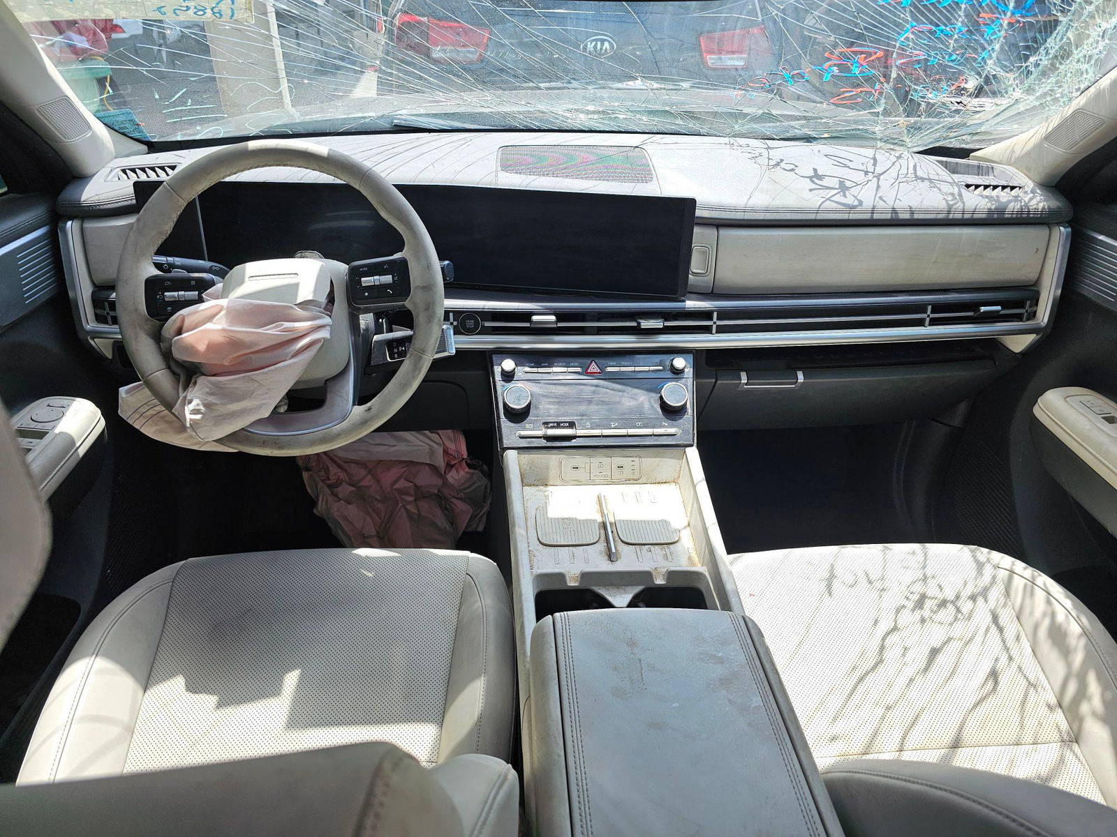 HYUNDAI SANTA FE 2024 - Marhaba Auction Used Cars - Image 4