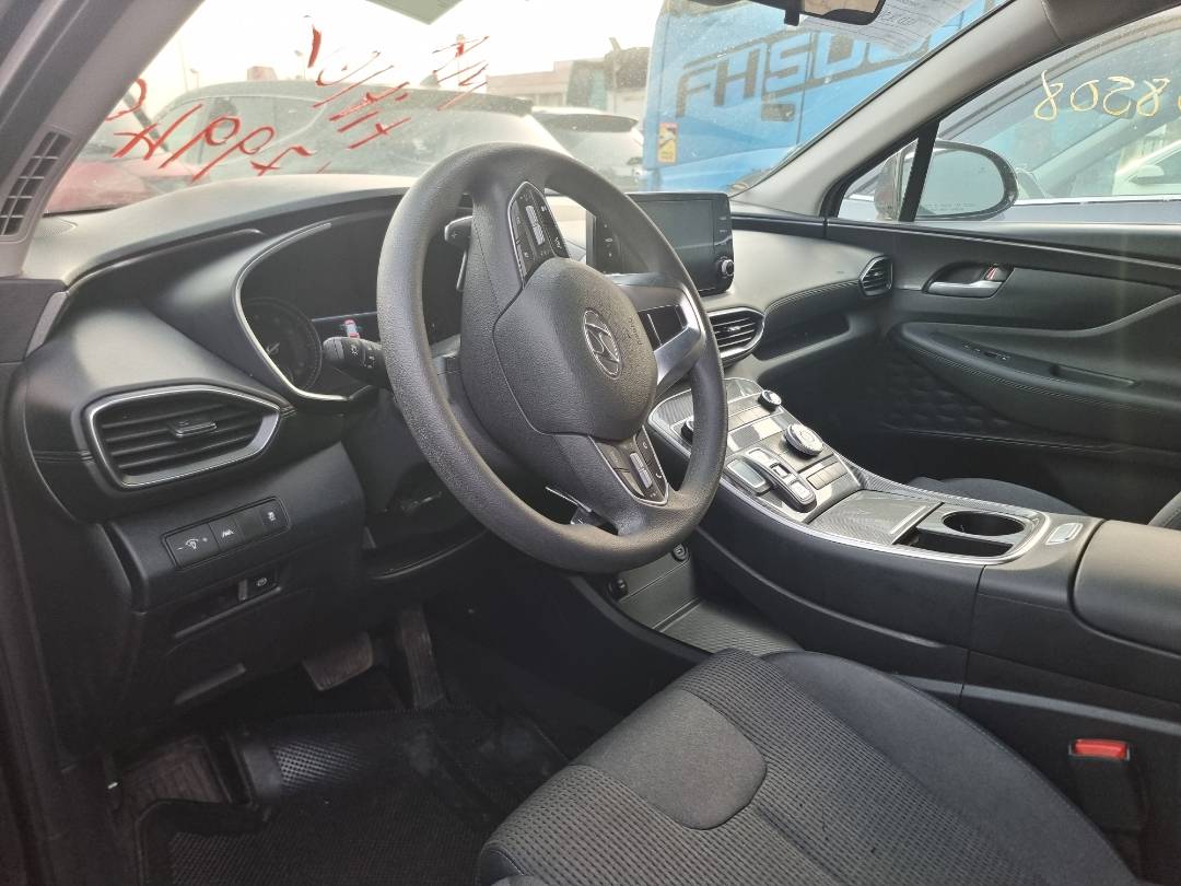 2022 HYUNDAI SANTA FE — 46158 Miles — Lot 214587 — Souq - Marhaba Auctions Used Cars - Image 8