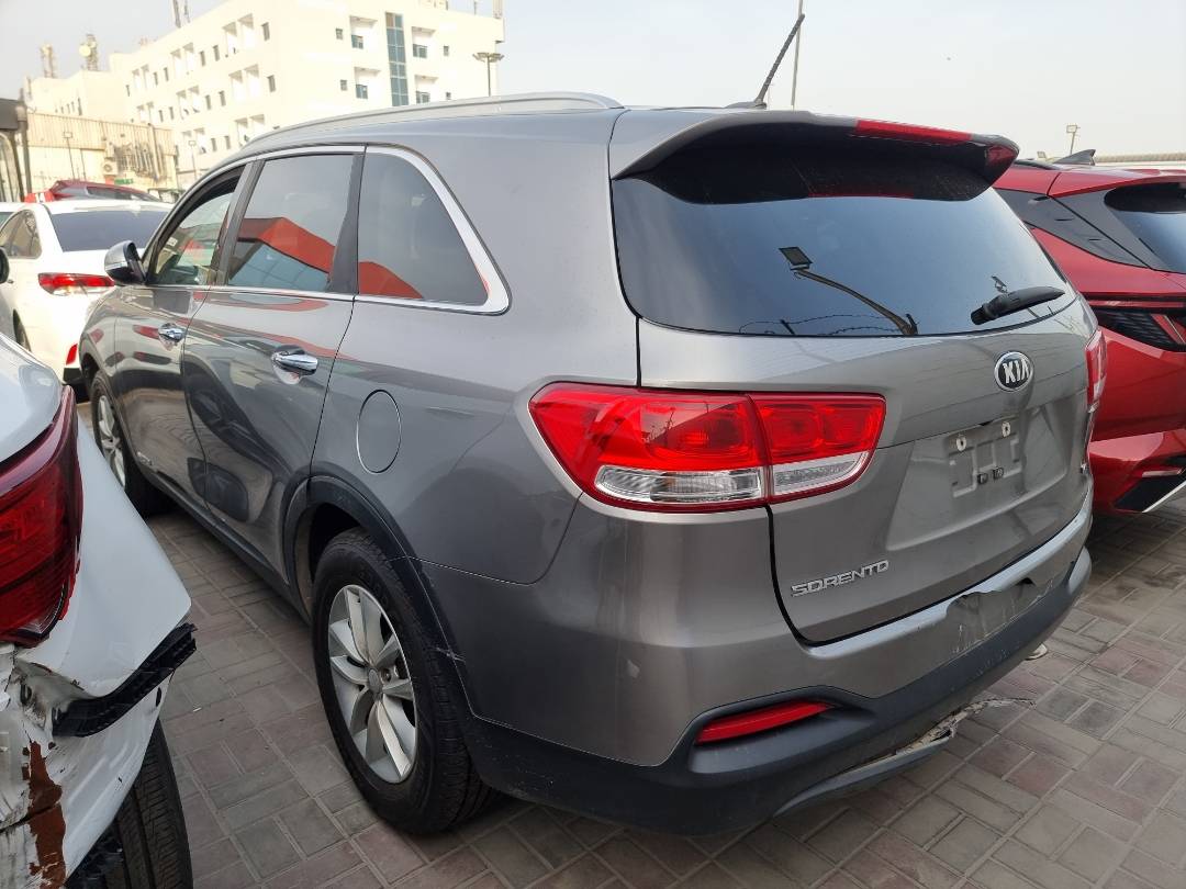 2017 KIA SORENTO — 166018 Miles — Lot 214587 — Ind. 12 - Marhaba Auctions Used Cars - Image 5