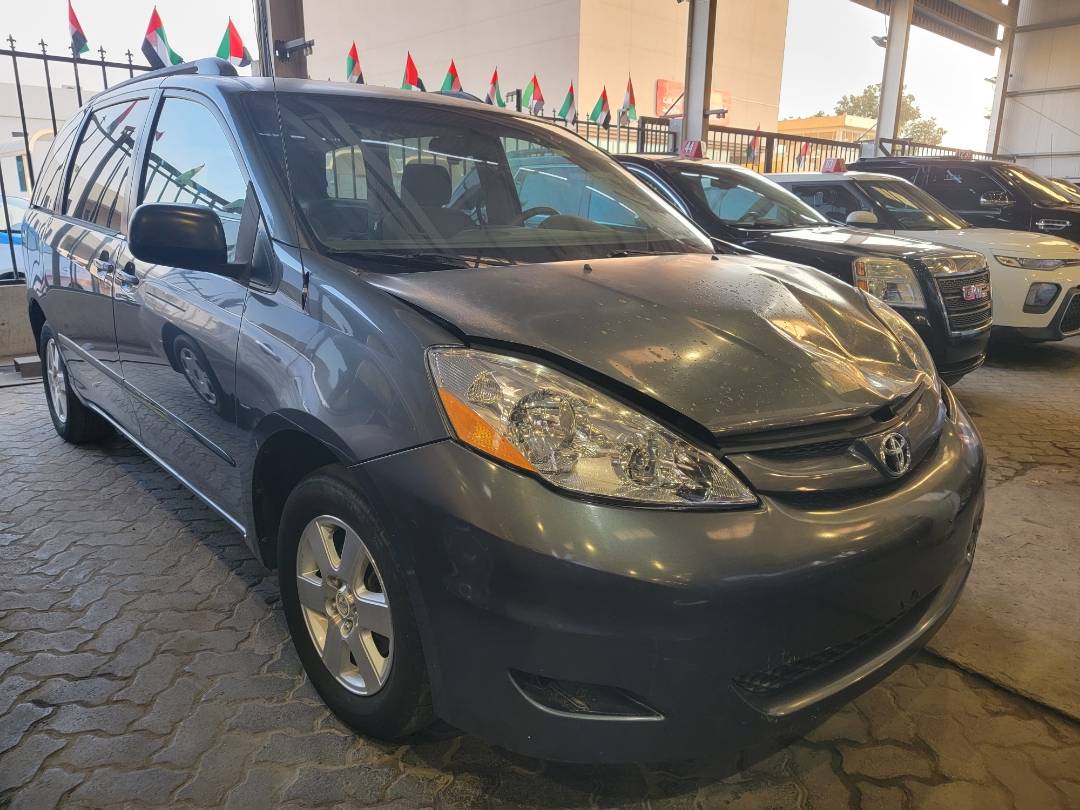 2007 TOYOTA SIENNA — 191496 Miles — Lot 041352 — Main - Marhaba Auctions Used Cars - Image 4
