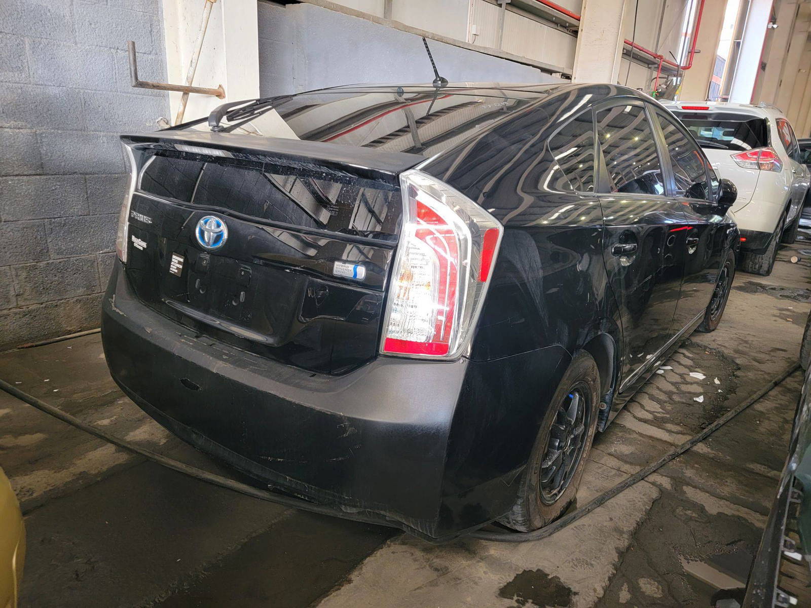 2012 TOYOTA PRIUS — 337893 Miles — Lot C5475506 — Main - Marhaba Auctions Used Cars - Image 3