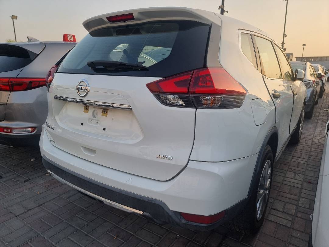 2018 NISSAN ROGUE — 91802 Miles — Lot 87551415 — Ind. 12 - Marhaba Auctions Used Cars - Image 5