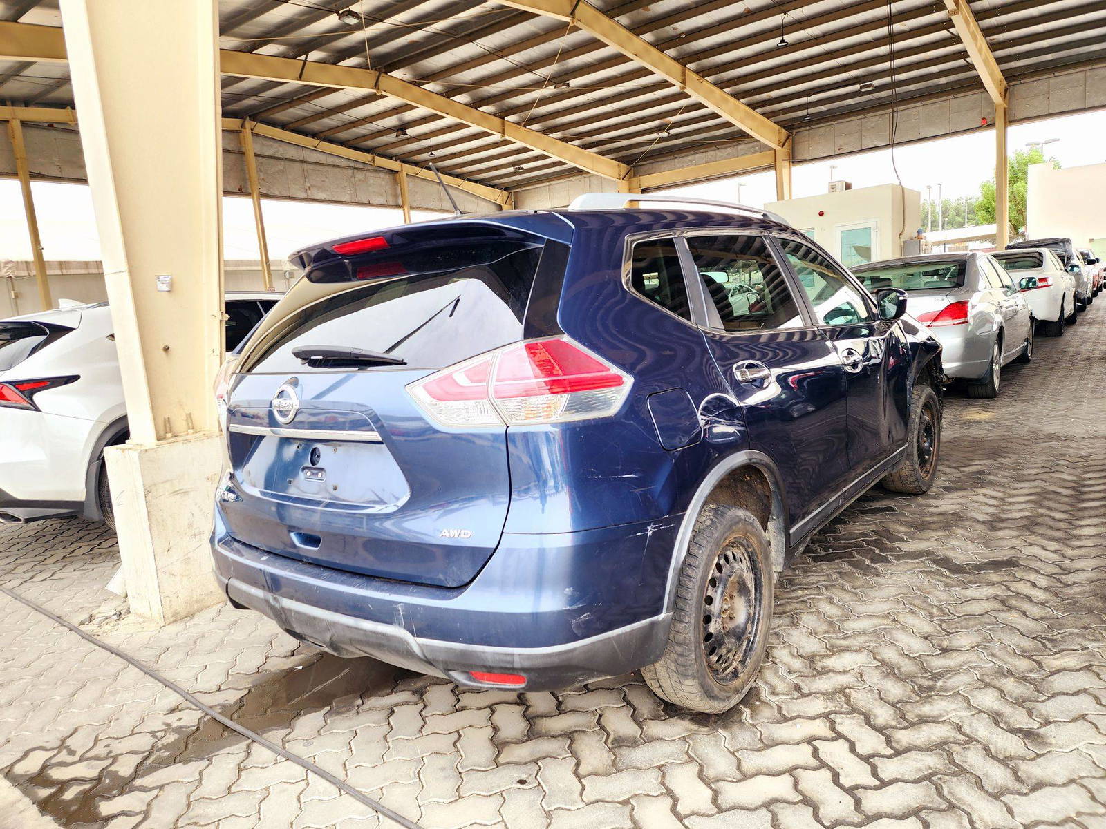 2016 NISSAN ROGUE — 122631 Miles — Lot 80081934 — Souq - Marhaba Auctions Used Cars - Image 3
