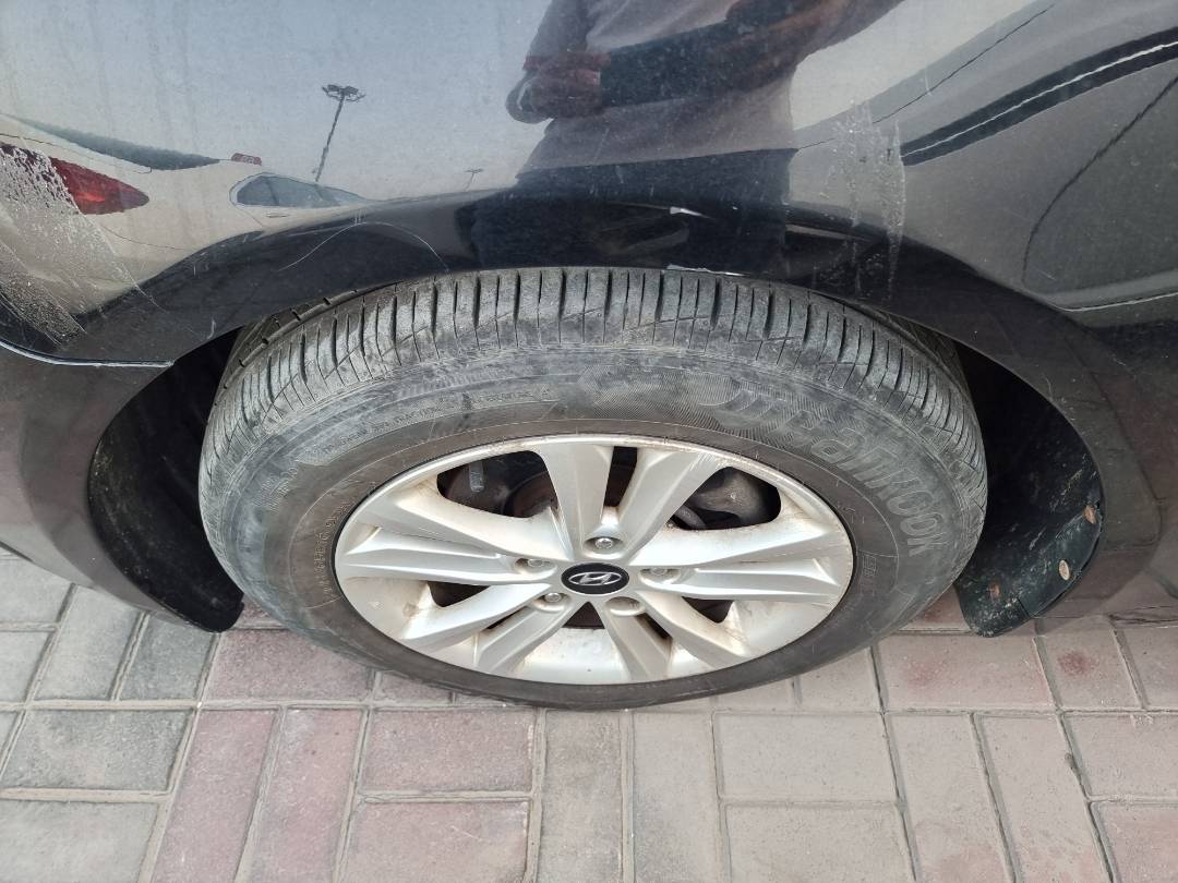 2010 HYUNDAI SONATA — 136786 KM — Lot 78658 — Main - Marhaba Auctions Used Cars - Image 10