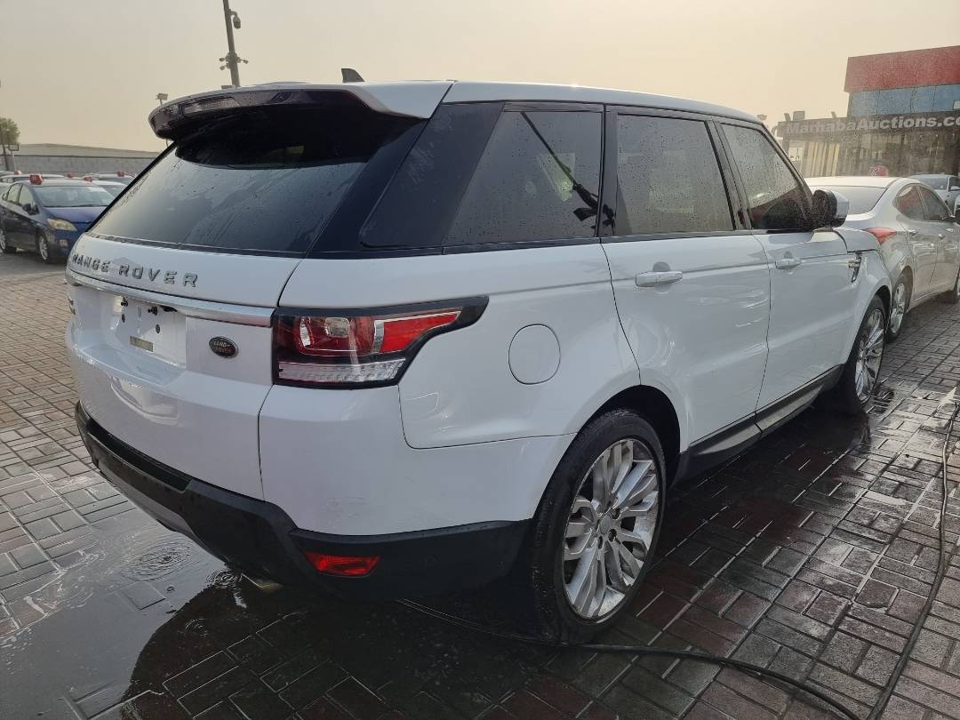 2016 LAND ROVER RANGE ROVER SPORT — 136270 Miles — Lot 582800 — Ind. 12 - Marhaba Auctions Used Cars - Image 3