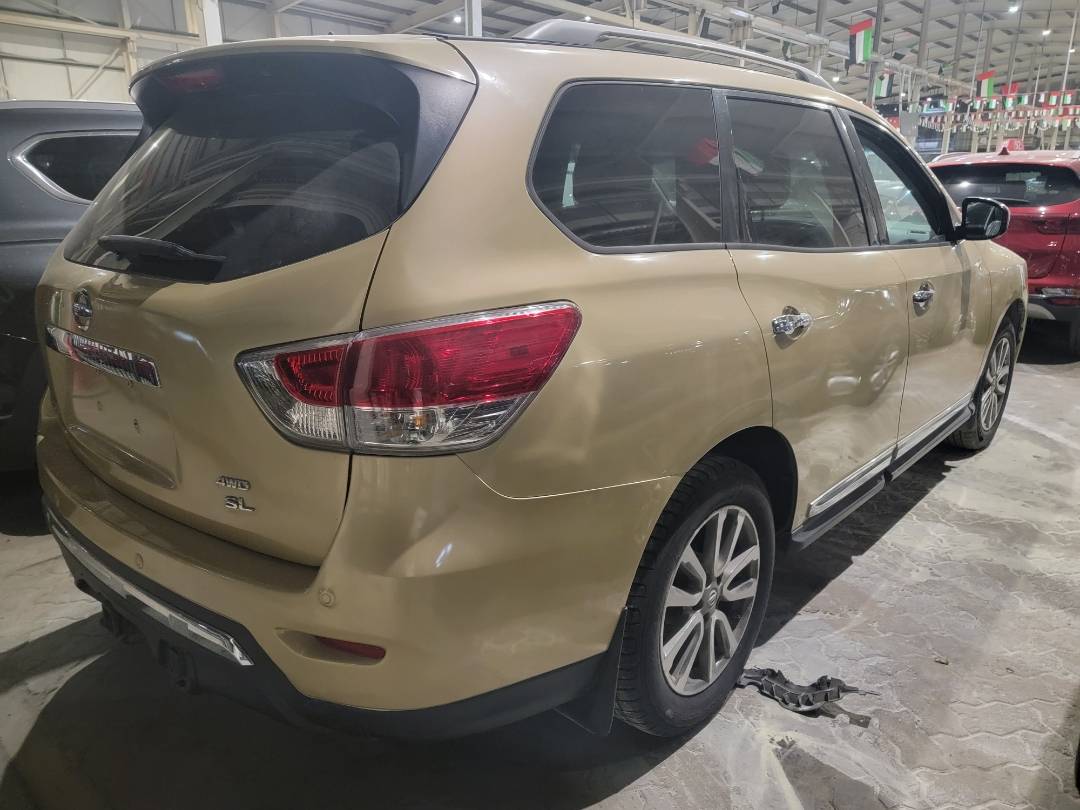 2013 NISSAN PATHFINDER — 210672 Miles — Lot DC632541 — Main - Marhaba Auctions Used Cars - Image 4