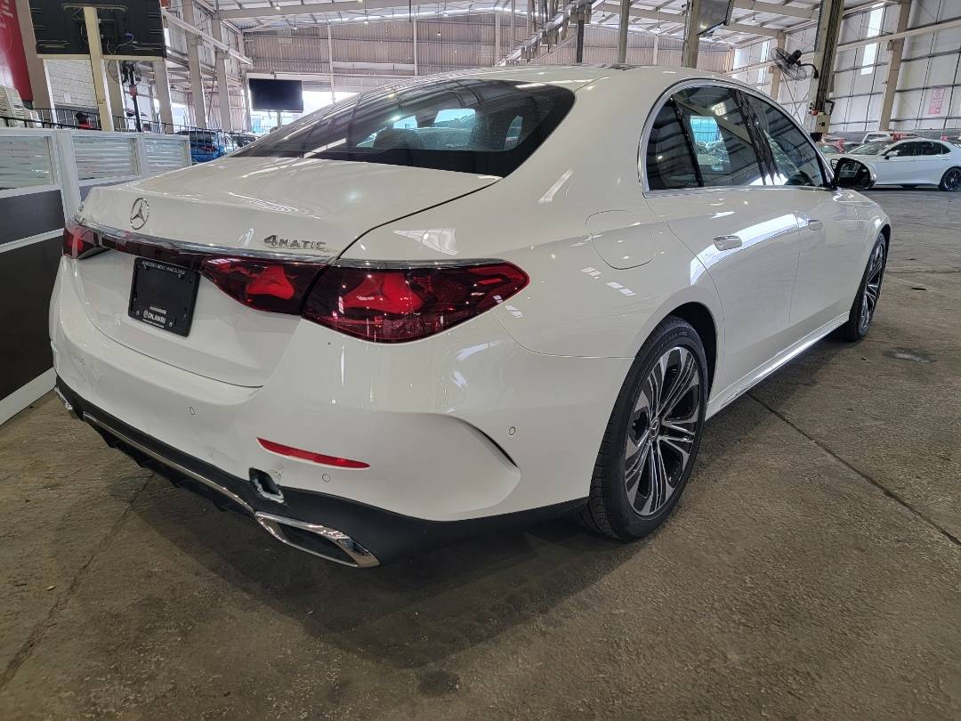 2024 MERCEDES BENZ E 350 — 179 KM — Lot A050749 — Main - Marhaba Auctions Used Cars - Image 5