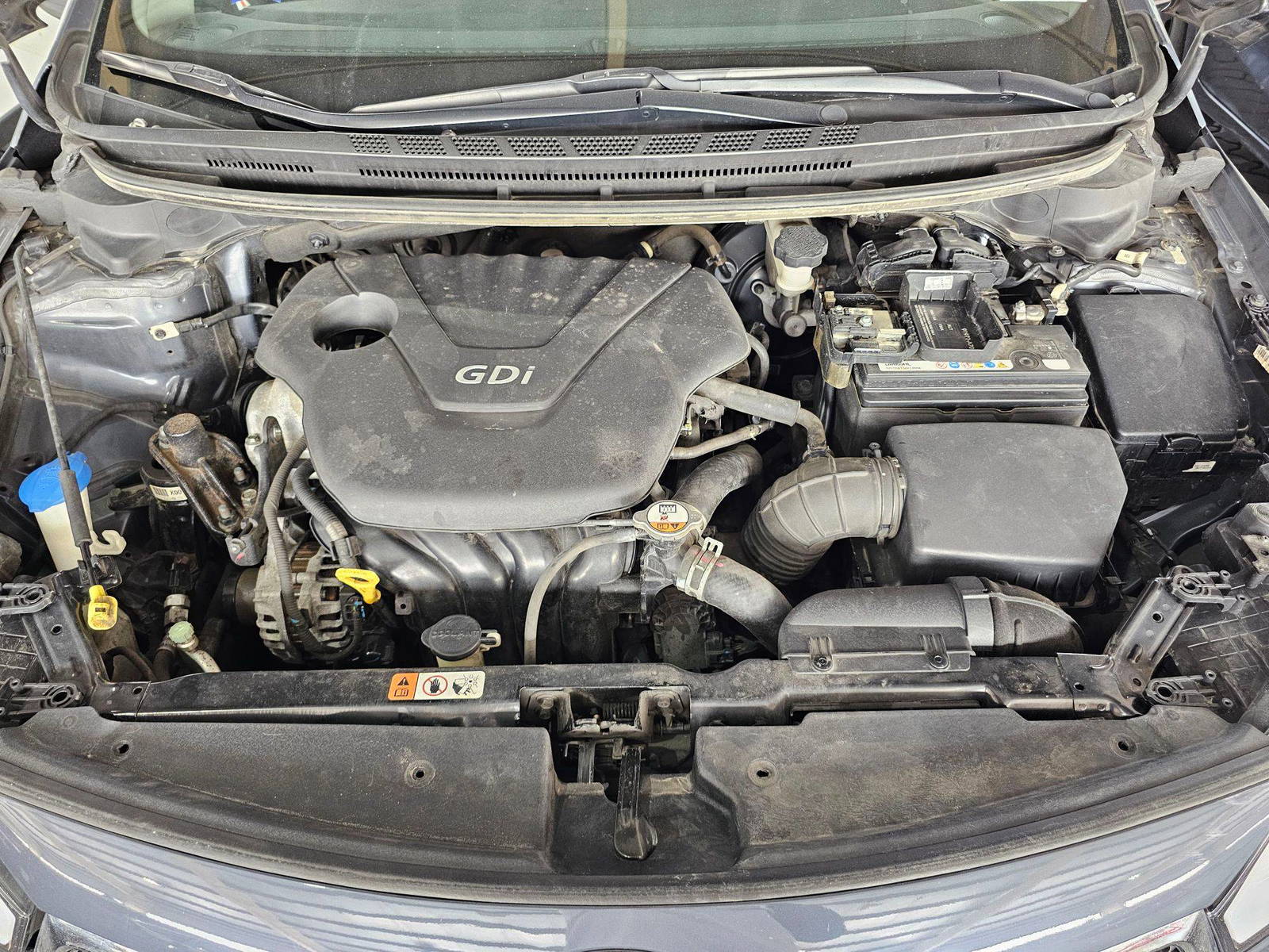 2015 KIA K3 — 158795 KM — Lot 28372 — Souq - Marhaba Auctions Used Cars - Image 10