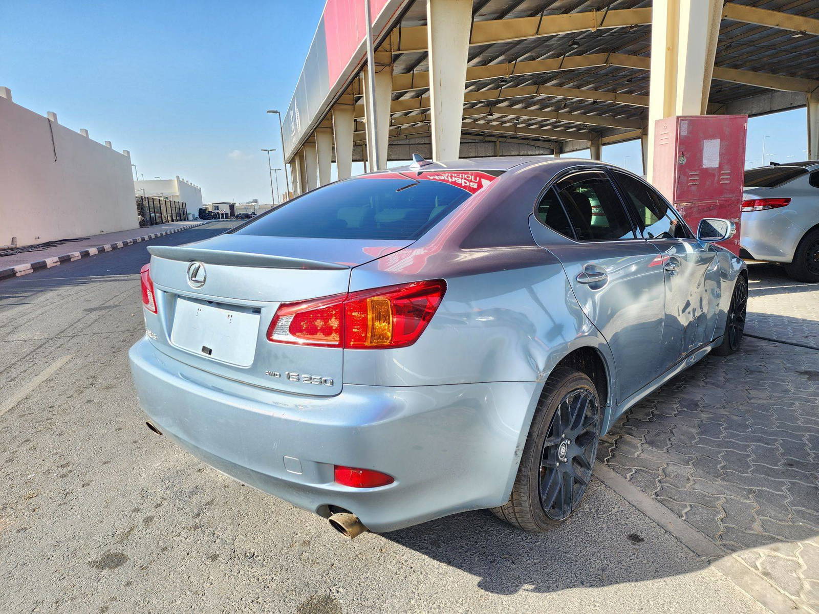 2009 LEXUS IS 250 — 189827 Miles — Lot 792031287 — Souq - Marhaba Auctions Used Cars - Image 3