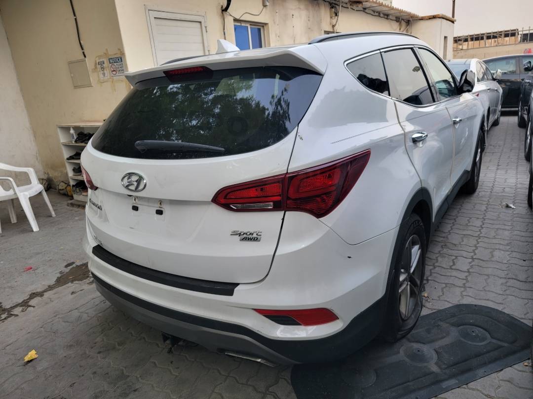 2017 HYUNDAI SANTA FE — 118218 Miles — Lot 047358 — Main - Marhaba Auctions Used Cars - Image 3