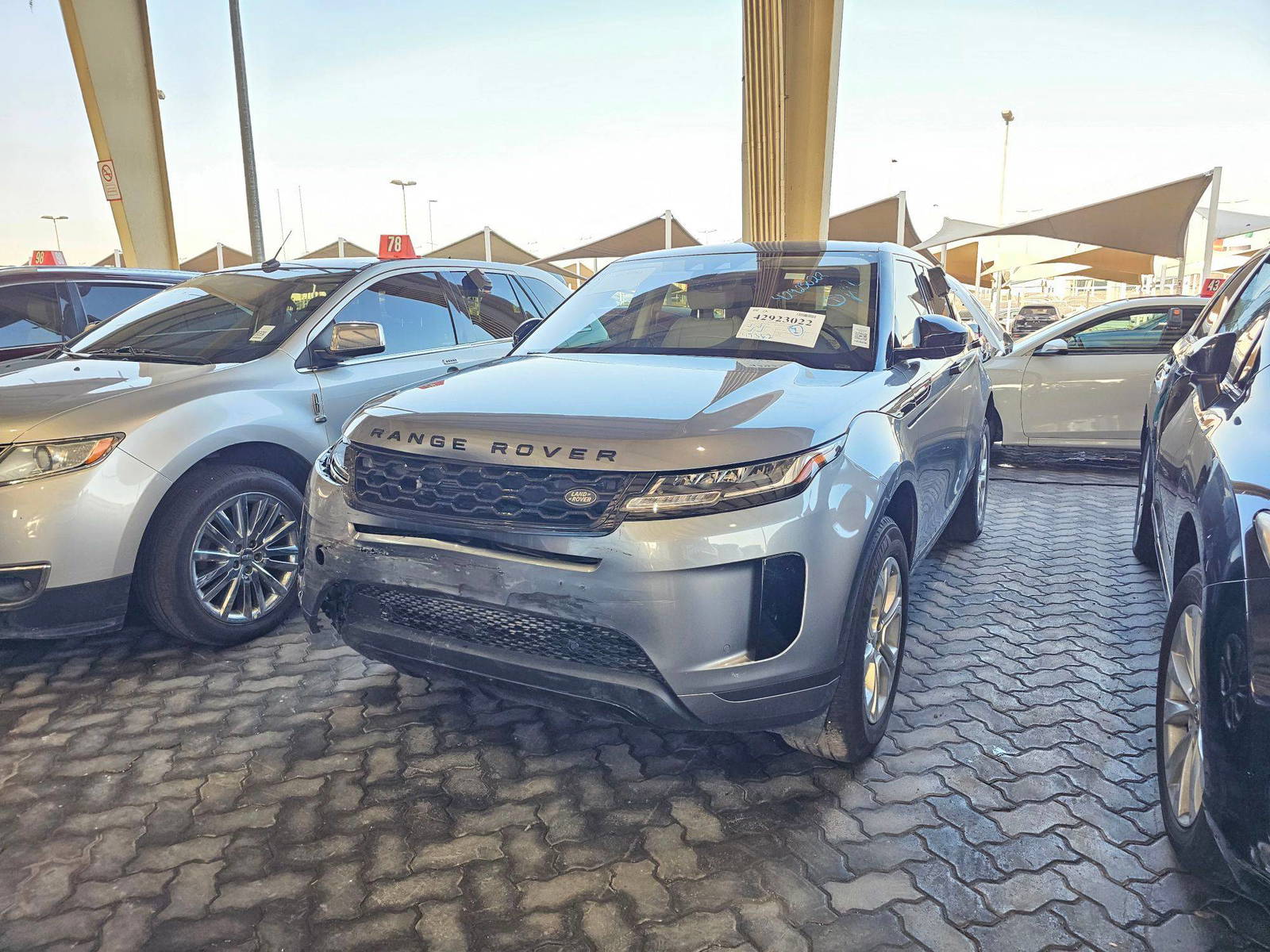 2020 LAND ROVER RANGE ROVER EVOQUE — 49362 Miles — Lot 42923022 — Souq - Marhaba Auctions Used Cars - Image 6