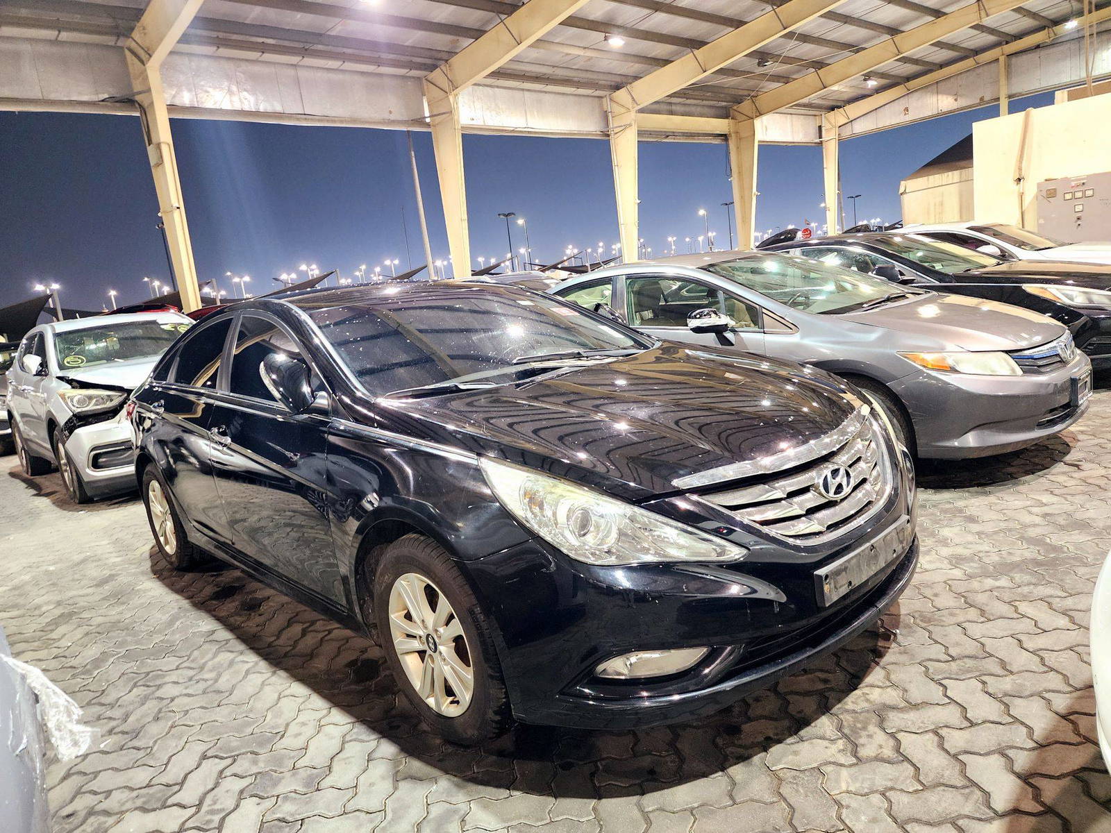 2010 HYUNDAI SONATA — 186154 KM — Lot 095094 — Souq - Marhaba Auctions Used Cars - Image 4