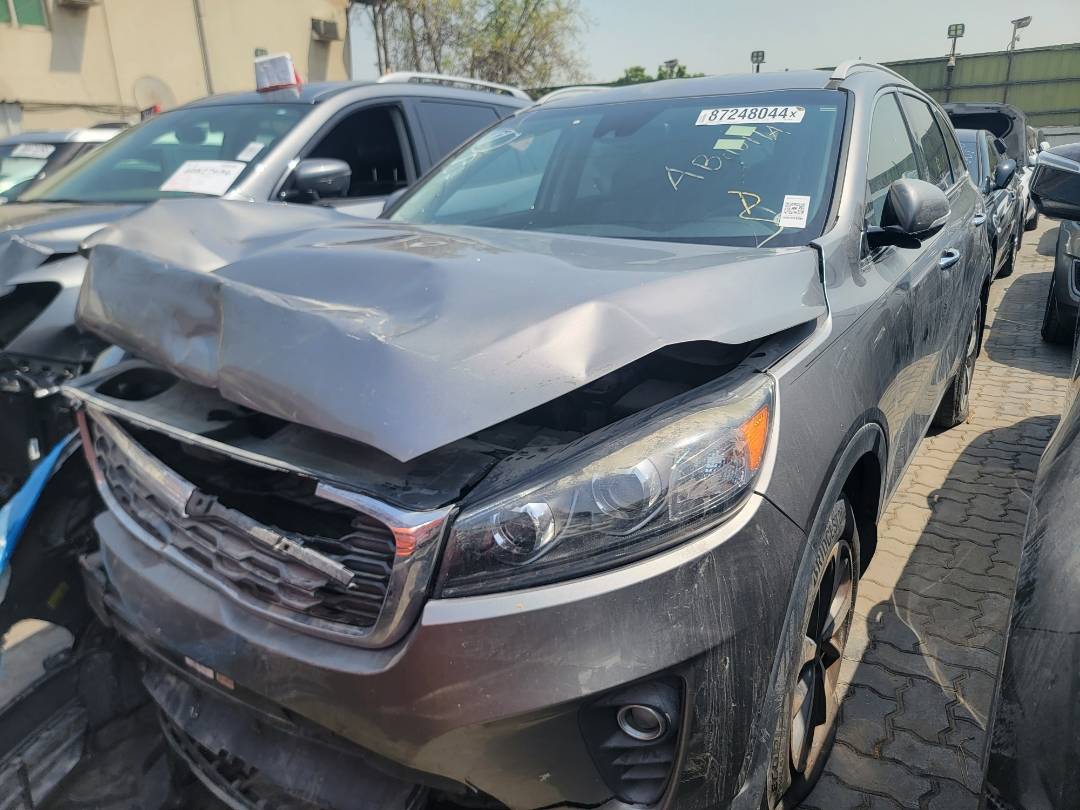 2019 KIA SORENTO — 142247 Miles — Lot 87248044 — Main - Marhaba Auctions Used Cars - Image 4
