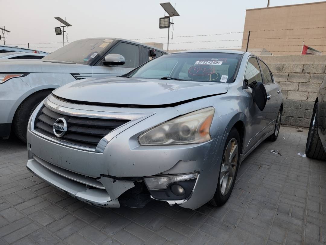 2015 NISSAN ALTIMA — 211860 Miles — Lot C140379 — Souq - Marhaba Auctions Used Cars - Image 5