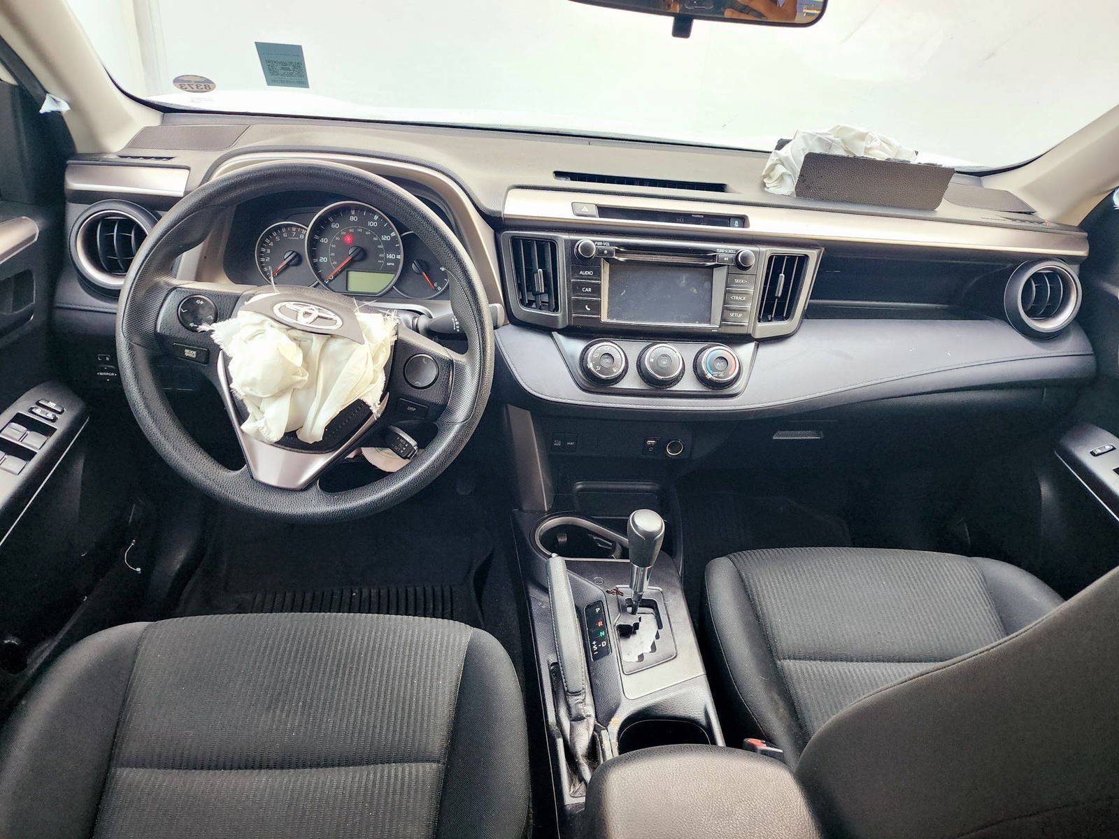 2016 TOYOTA RAV4 — 96231 Miles — Lot 64093504 — Souq - Marhaba Auctions Used Cars - Image 7