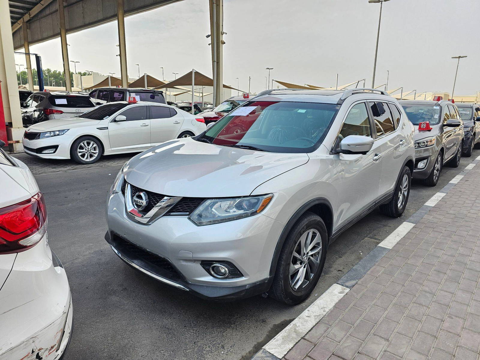 2015 NISSAN ROGUE — 231681 KM — Lot V8FC889386 — Souq - Marhaba Auctions Used Cars - Image 5