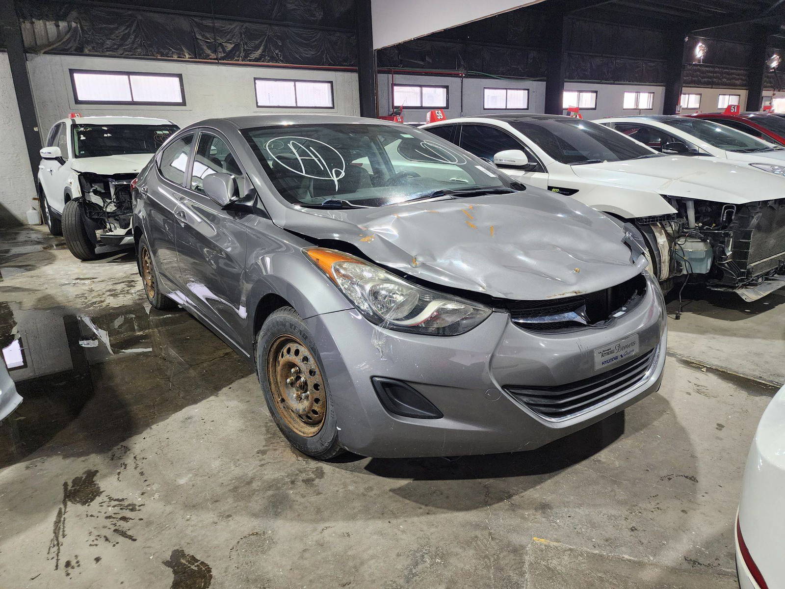2013 HYUNDAI ELANTRA — 199999 KM — Lot 57059235 — Al Quoz - Marhaba Auctions Used Cars - Image 6