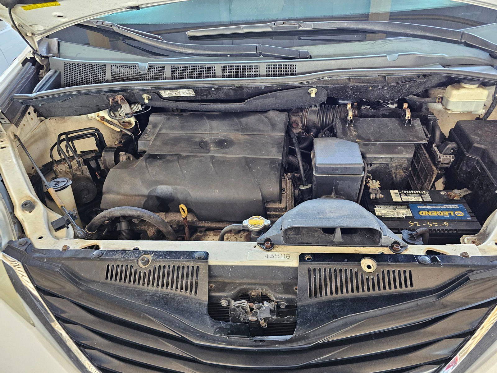 2014 TOYOTA SIENNA — 208924 Miles — Lot 80550295 — Souq - Marhaba Auctions Used Cars - Image 12