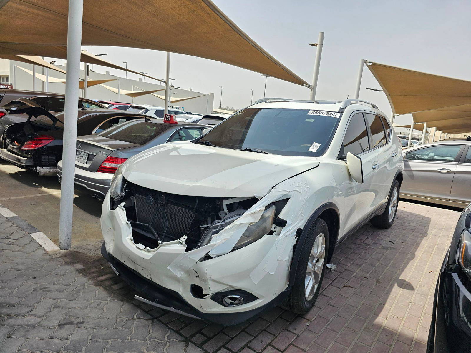 2014 NISSAN ROGUE — 193805 KM — Lot 84587544 — Souq - Marhaba Auctions Used Cars - Image 5
